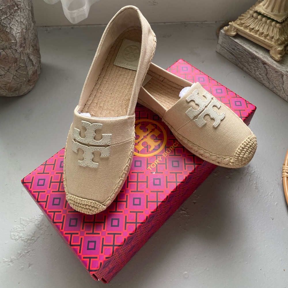 *1 LEFT* Tory Burch Weston Espadrilles